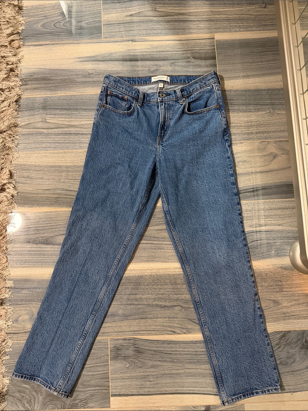 Abercrombie & Fitch Straight-Leg Mid Blue Jeans